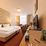 诺德奈米歇尔斯海水浴酒店 酒店