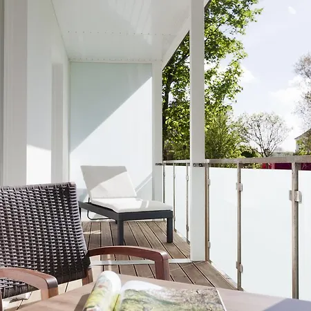 诺德奈米歇尔斯海水浴酒店 4*