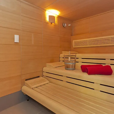 诺德奈米歇尔斯海水浴酒店 4*